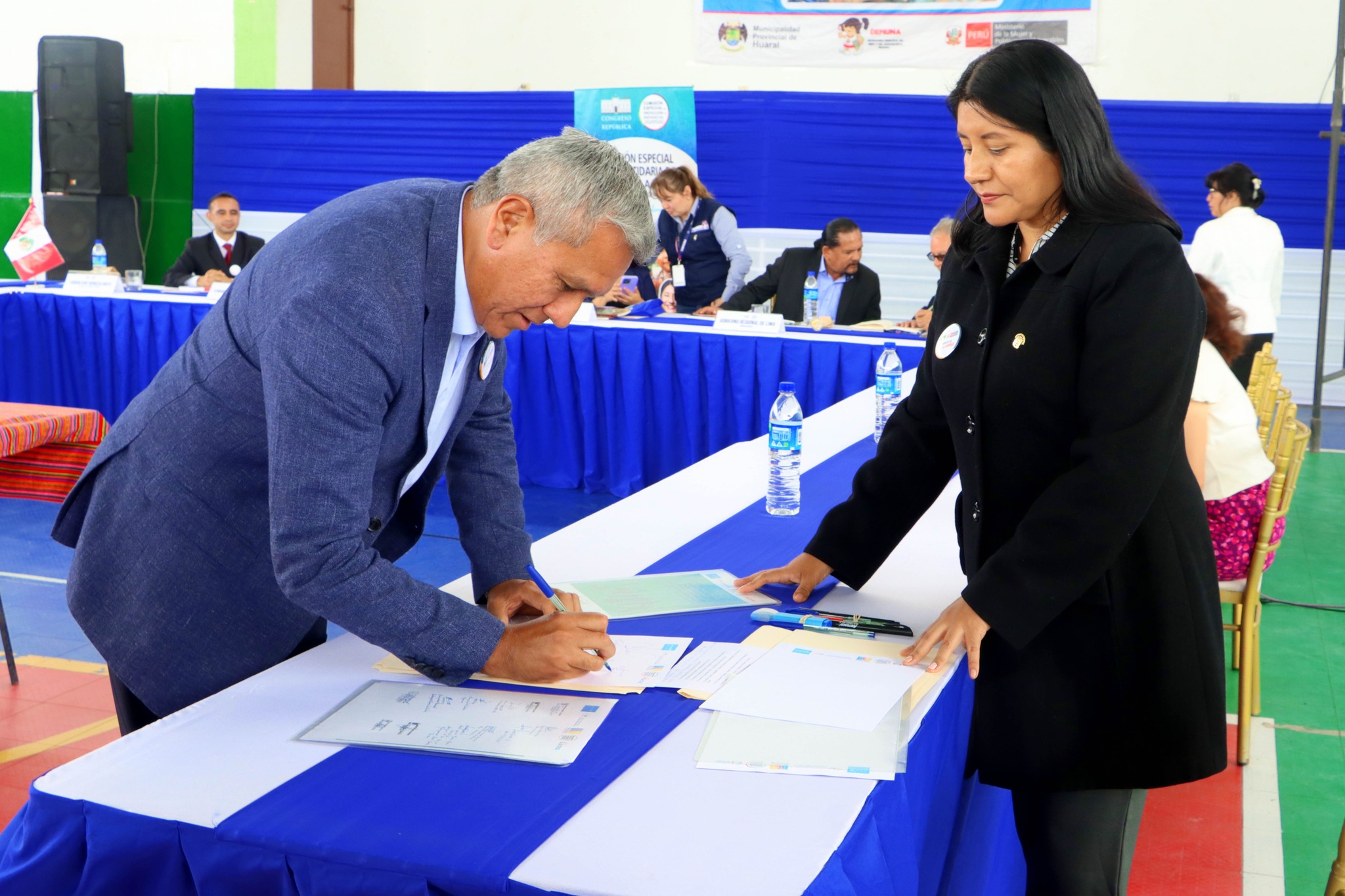 Alcalde Fernando C谩rdenas suscribi贸 la agenda en materia de derechos de los ni帽os, ni帽as y adolescentes