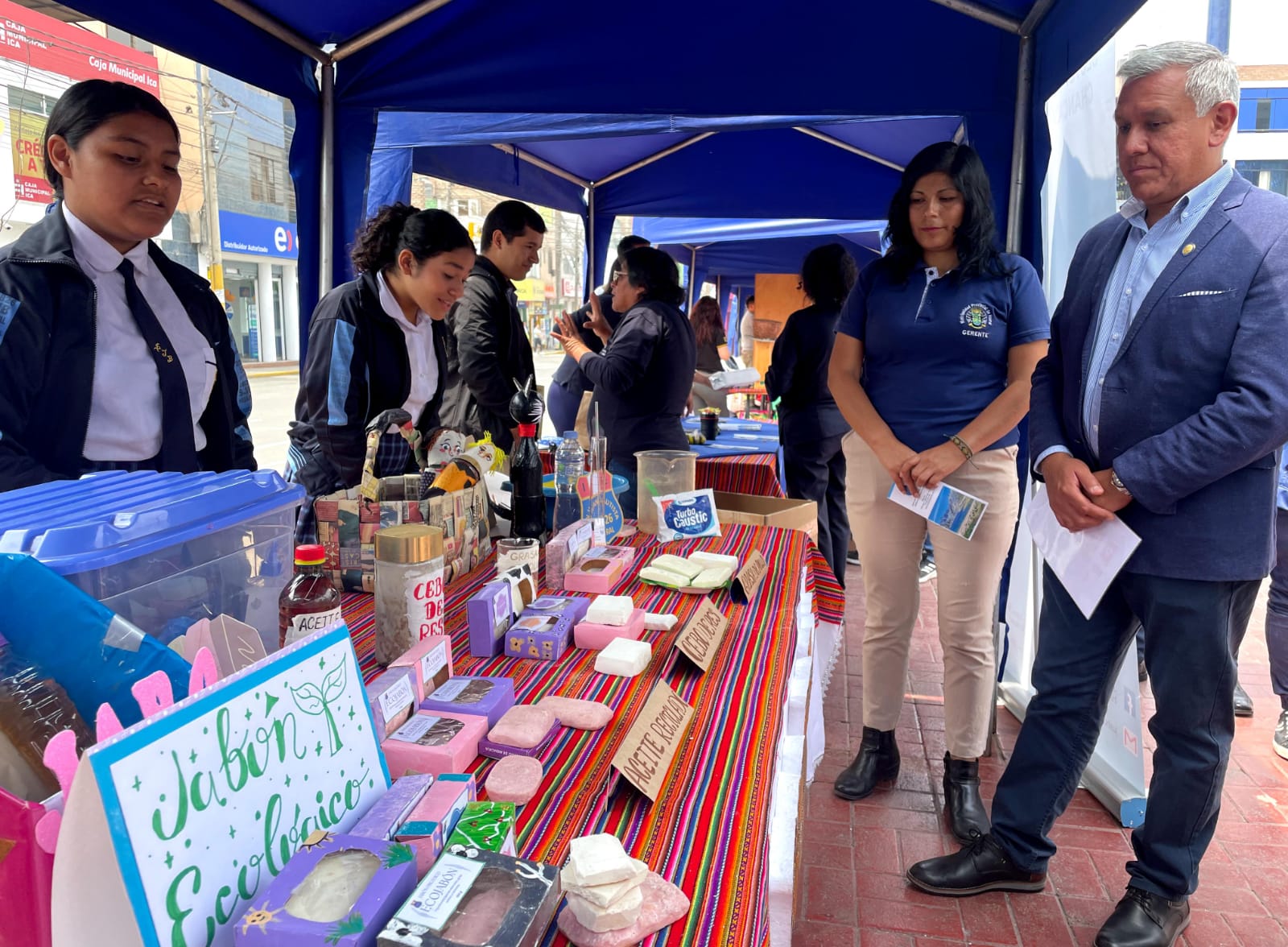 Municipalidad provincial clausur贸 su programa "EDUCCA 2023" y premi贸 proyectos educativos