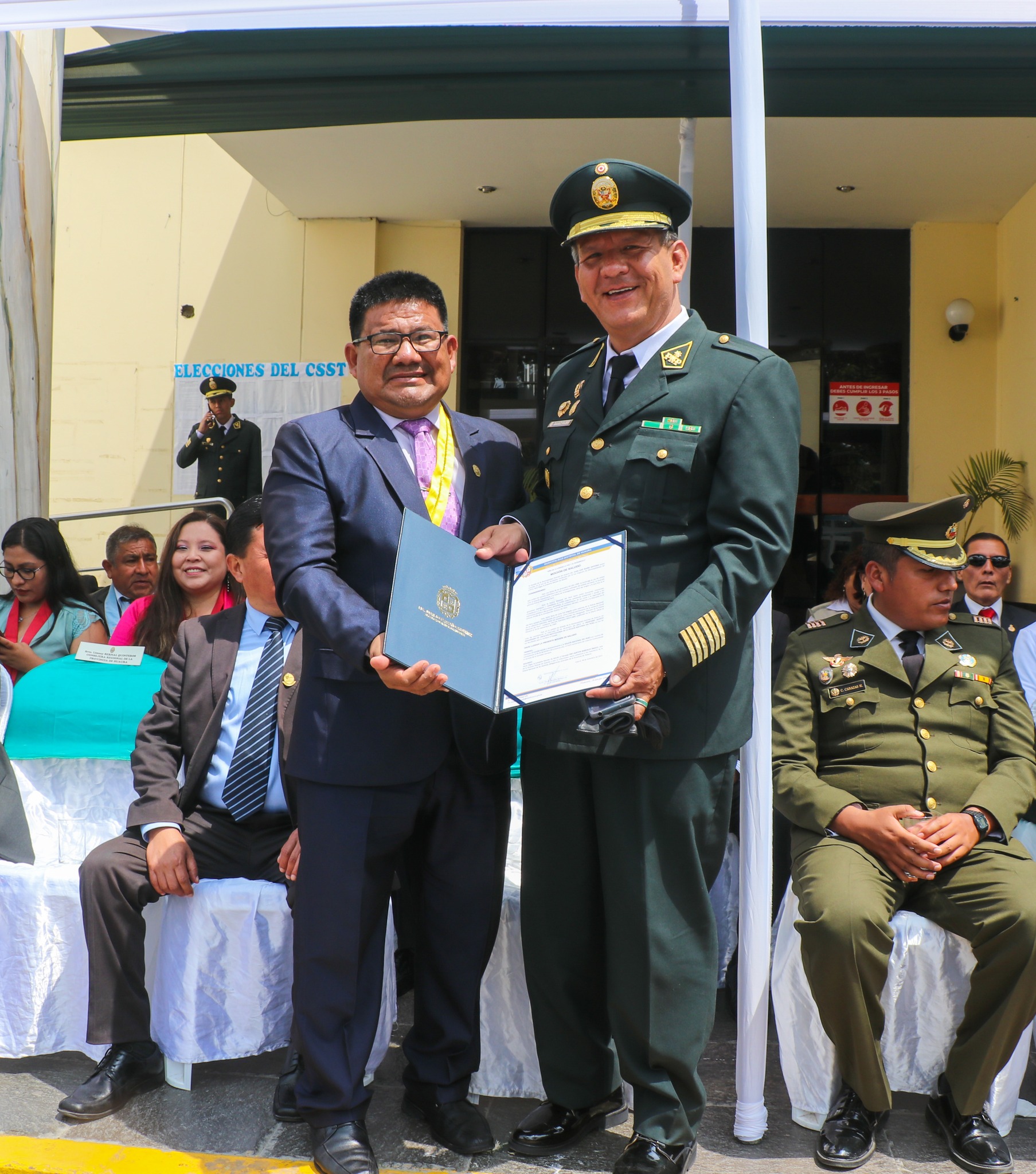ALCALDE JUAN REAÑO ANTÚNEZ PARTICIPA DE HOMENAJE A LA POLICÍA NACIONAL DEL PERÚ EN SU 35° ANIVERSARIO EN LA CIUDAD DE HUACHO
