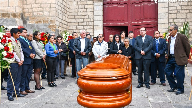 Izamiento Y Homenaje Póstumo A Nelson Pereyra Torres 