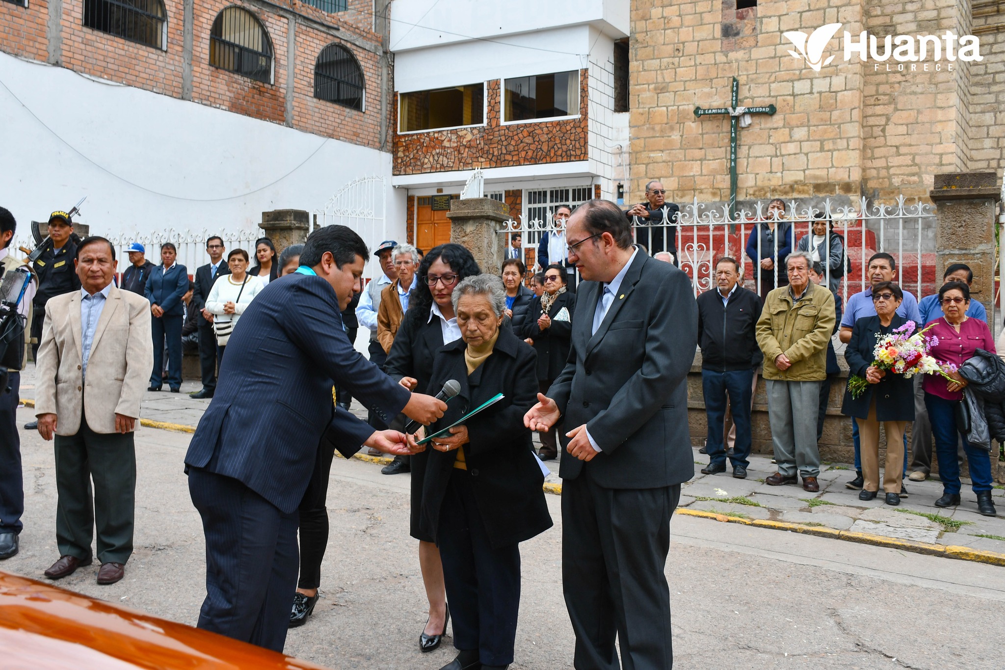 Izamiento Y Homenaje Póstumo A Nelson Pereyra Torres