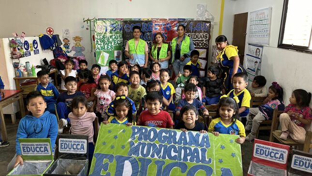PROGRAMA EDUCCA DEL MUNICIPIO DE HUAURA IMPULSA CONCIENCIA AMBIENTAL A TRAVÉS DE CHARLA-TALLER SOBRE MANEJO DE RESIDUOS SÓLIDOS Y RECICLAJE EN IEP MIGUEL DE CERVANTES 