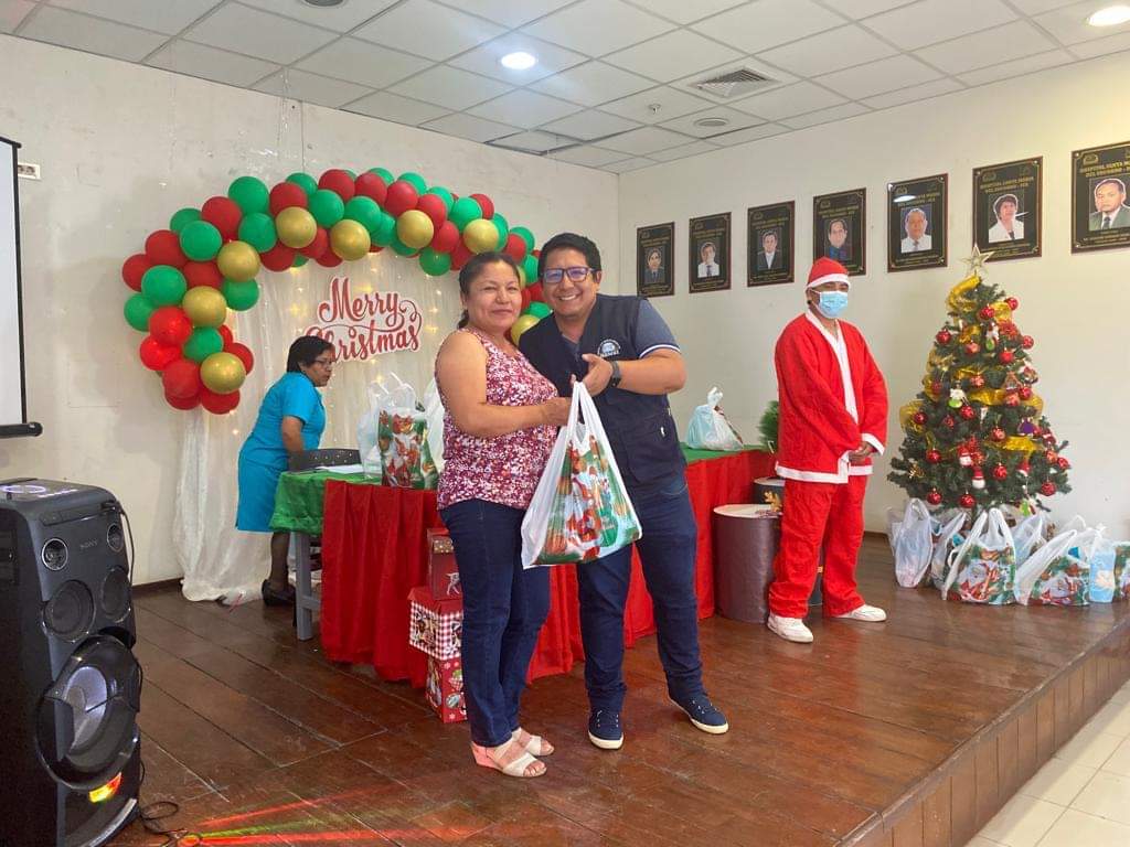 Nuestro Director Ejecutivo compartiendo este día