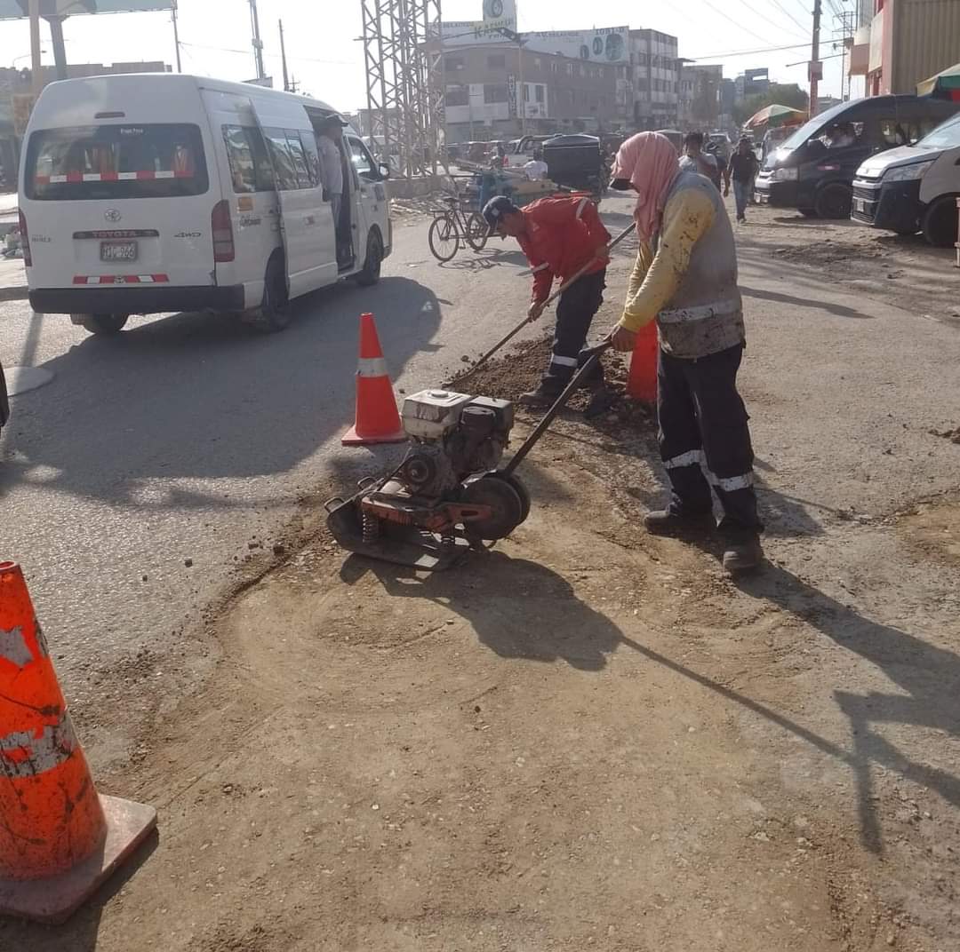 MPCH limpia desmonte y basura en Av. Leguía