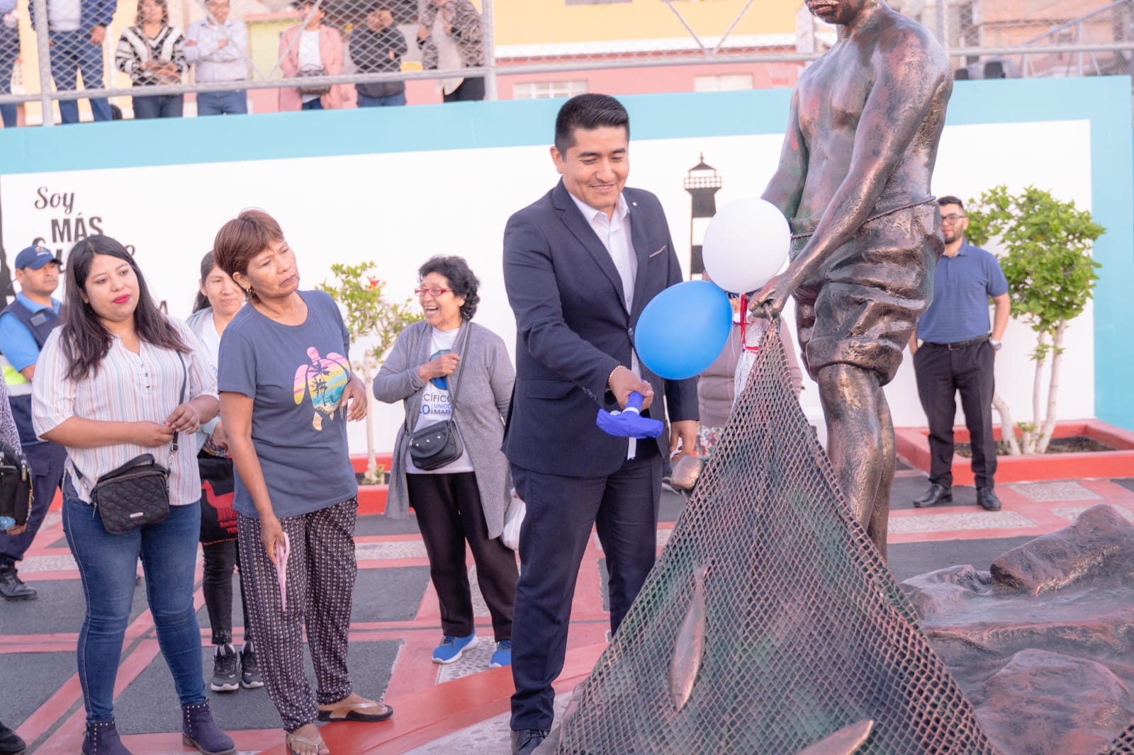   La Municipalidad Provincial de Ilo puso a disposición de la población un remodelado espacio recreativo para los niños, jóvenes y adultos.