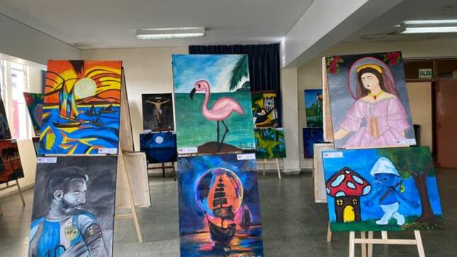 La Academia De Bellas Arte "Zapatista" Presenta Exposición Artística Denominada "Desde El Arte Trascendemos"