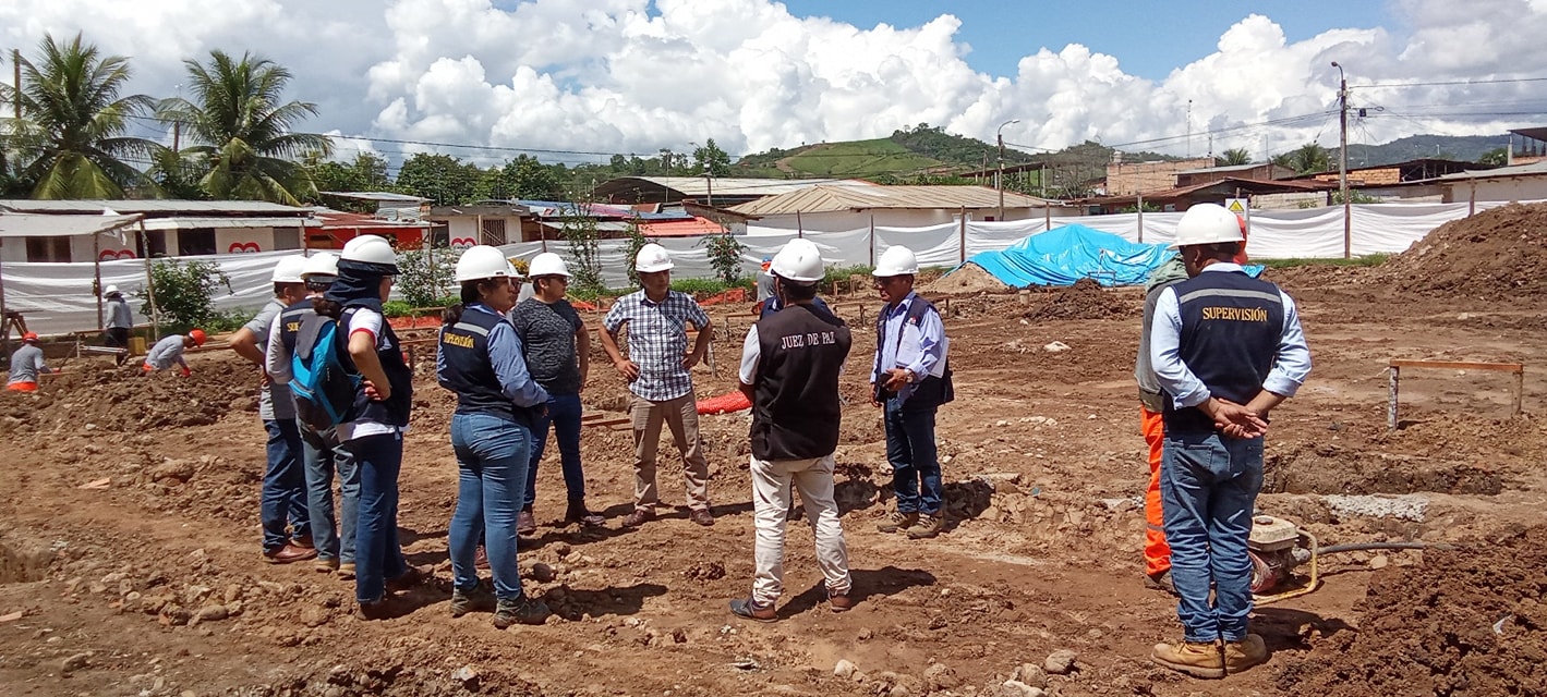 Recorrido e inspección de los trabajos de construcción IE 0048 Distrito Cacatachi