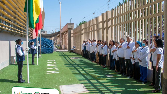 Conmemoración del Día del Médico Internista Peruano, realizamos el tradicional Izamiento del Pabellón Nacional