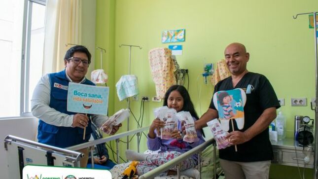 Entrega Kits de Limpieza Bucal a los pacientes hospitalizados del Departamento de Pediatría