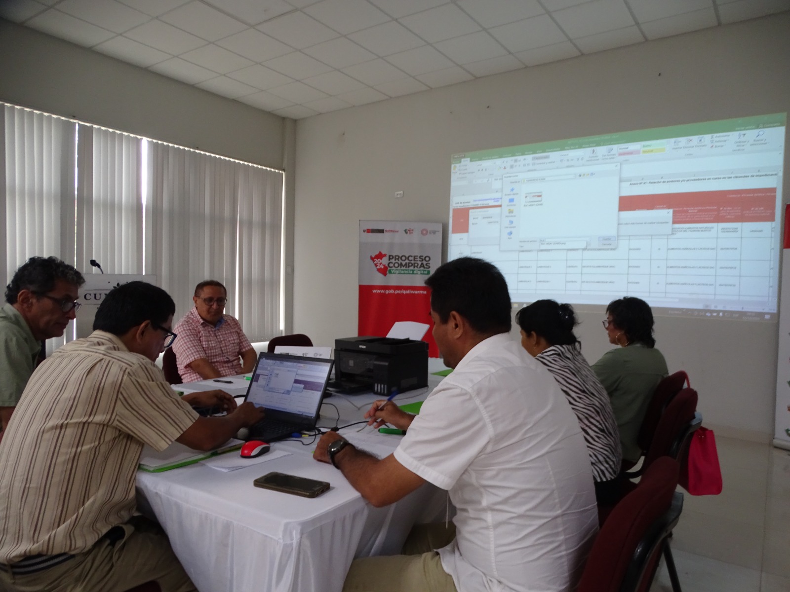 Adjudica al 100 %