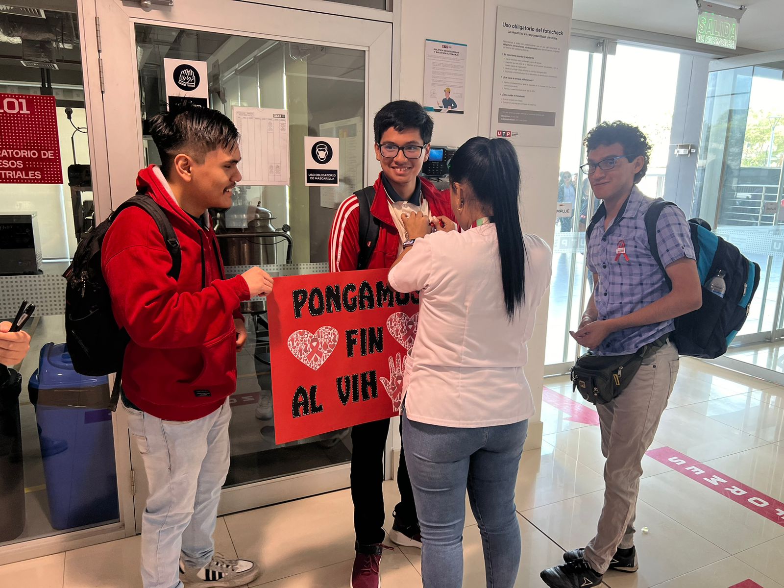 Campaña de tamizaje de enfermedades de transmisión sexual a la Universidad Tecnológica del Perú