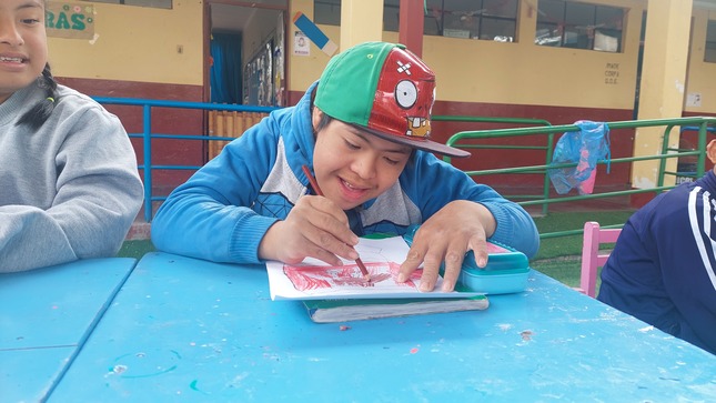 AYACUCHO: Electrocentro reconoce y premia el talento artístico de niños con habilidades especiales en el X Concurso de Dibujo y Pintura