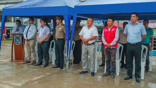 Gerente GSRC participa en ceremonia cívica por 35° aniversario de la PNP