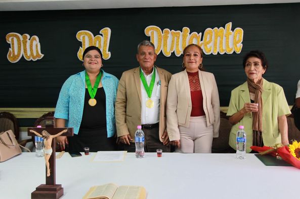 Alcalde Participa De Ceremonia Por Día Del Dirigente Vecinal
