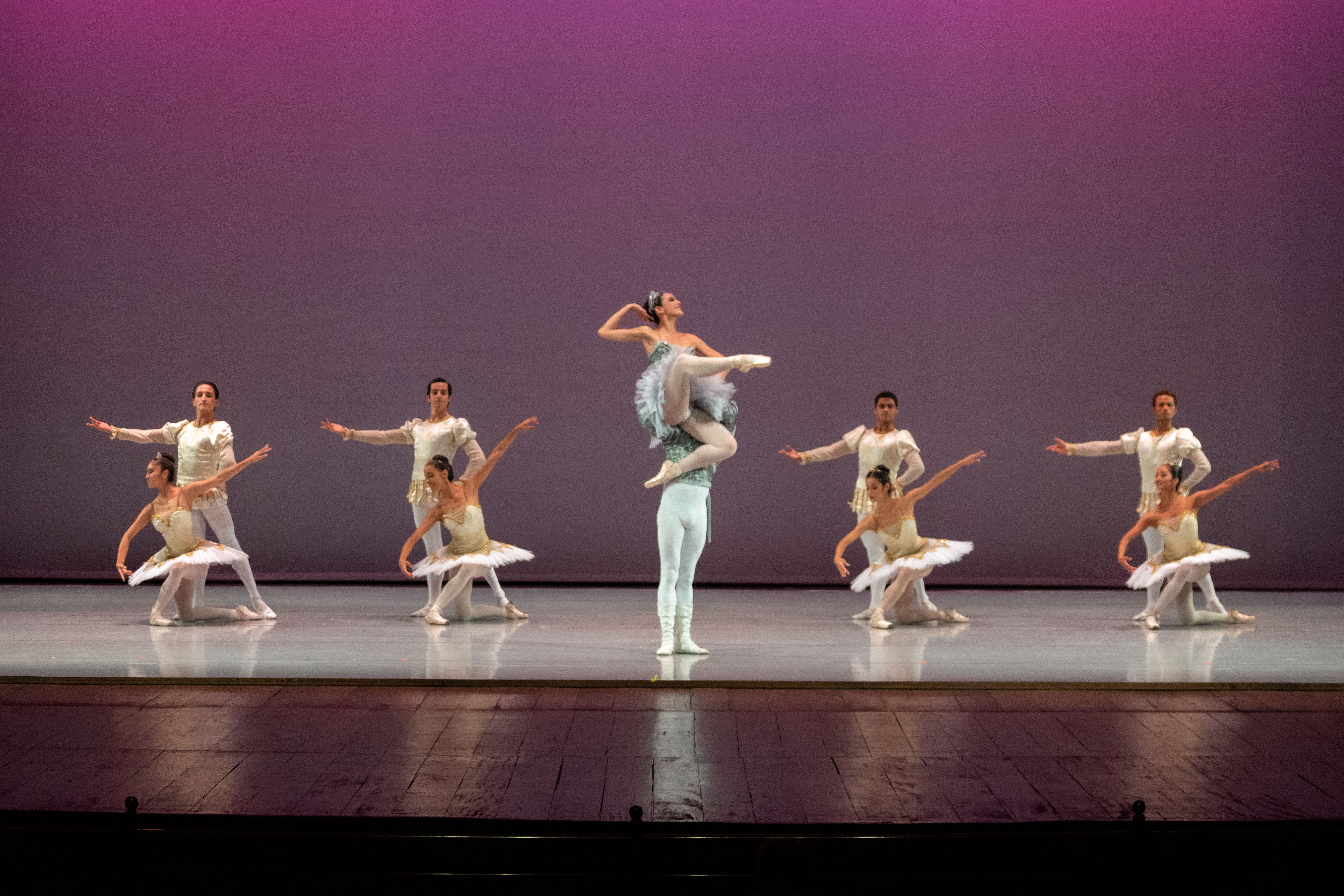 Ministerio de Cultura: Ballet Nacional del Perú presenta su espectáculo “El Cascanueces” en la Plaza de Armas de Sullana