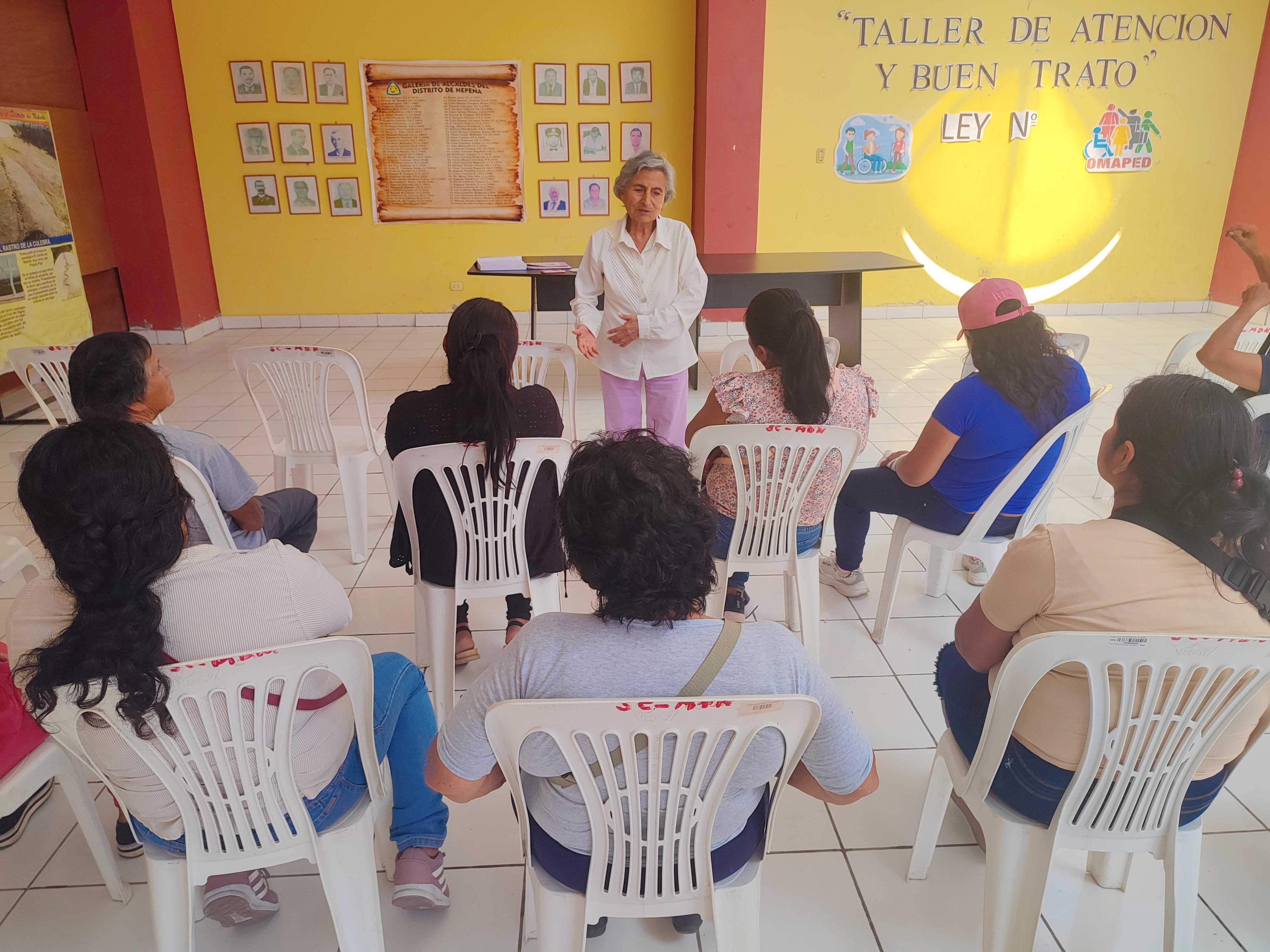 Reunión con las integrantes de los comités del PVL