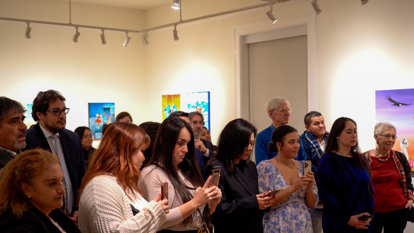 Inauguración de la exhibición “Art, Dances and Memories” en Estados Unidos