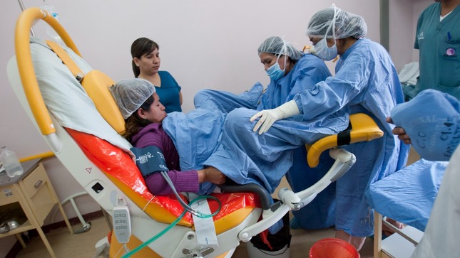Establecimientos de salud ofrecen servicios de obstetricia con respeto a la identidad y cultura de las gestantes