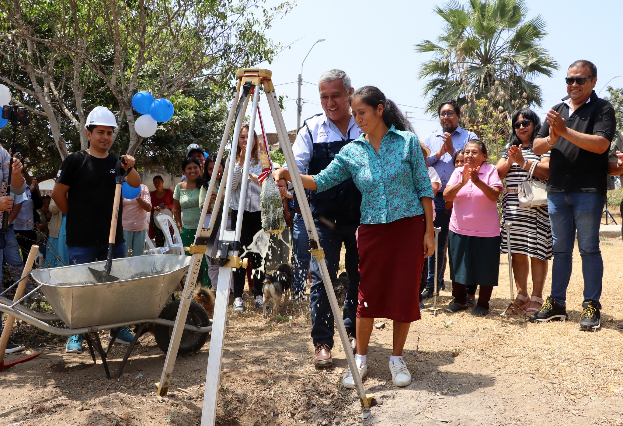 Alcalde Fernando C谩rdenas oficializ贸 el inicio de las obras en el "Parque T煤pac Amaru"