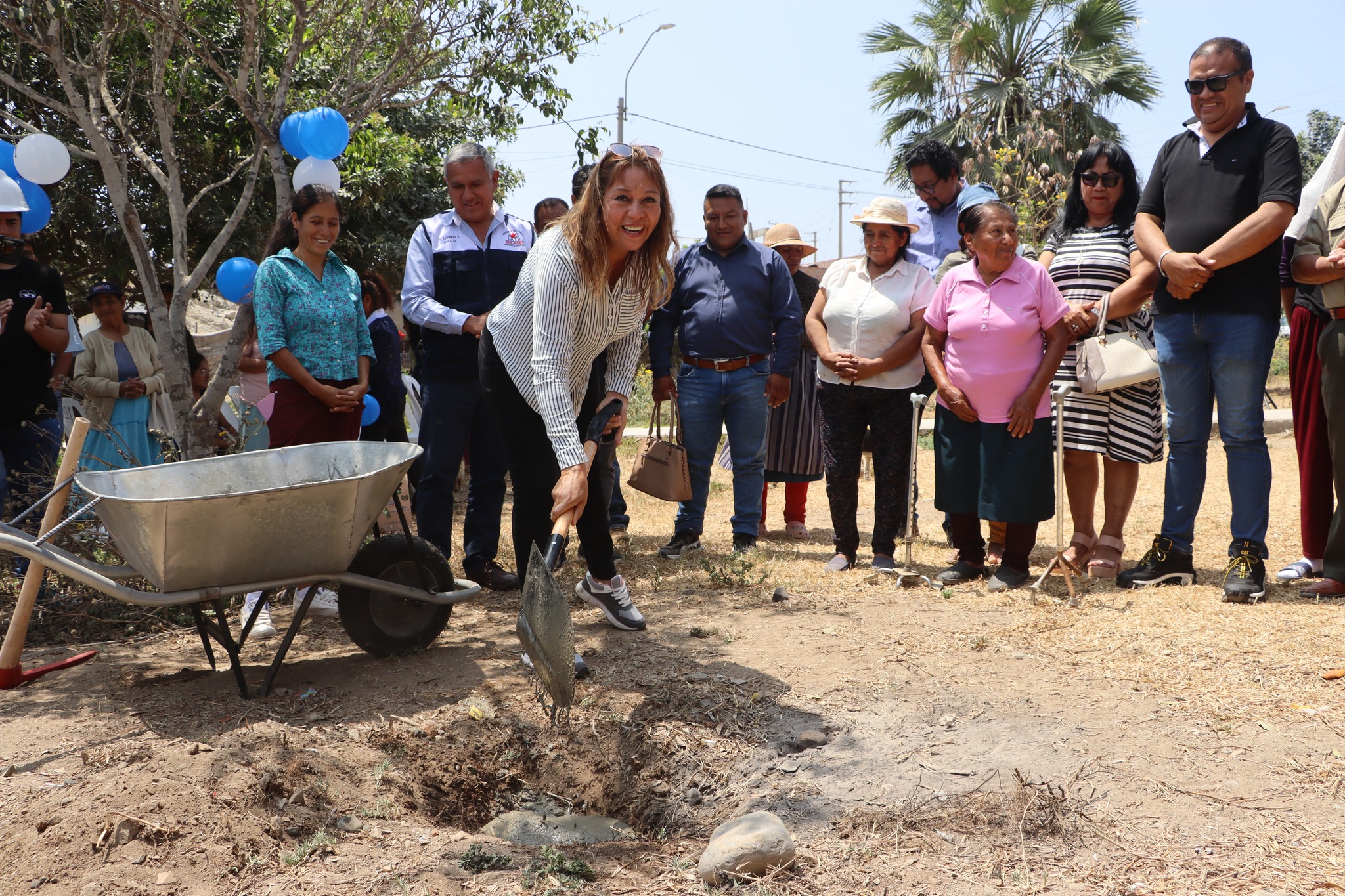 Alcalde Fernando C谩rdenas oficializ贸 el inicio de las obras en el "Parque T煤pac Amaru"