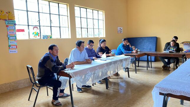 Entrega de Resolución de ampliación del Nivel Inicial en la I.E 14333
