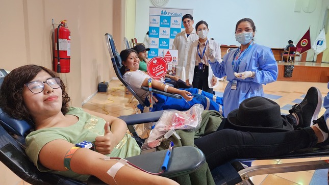 Estudiantes de la UNSA donaron 147 unidades de sangre pacientes de hospitales de EsSalud Arequipa
