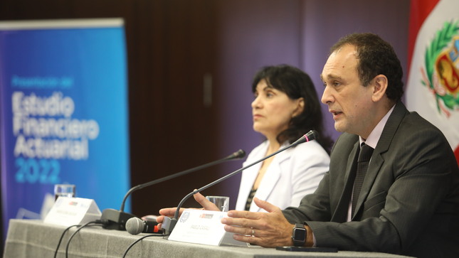EsSalud y la OIT presentan estudio que busca la mejora y sostenibilidad de los servicios 