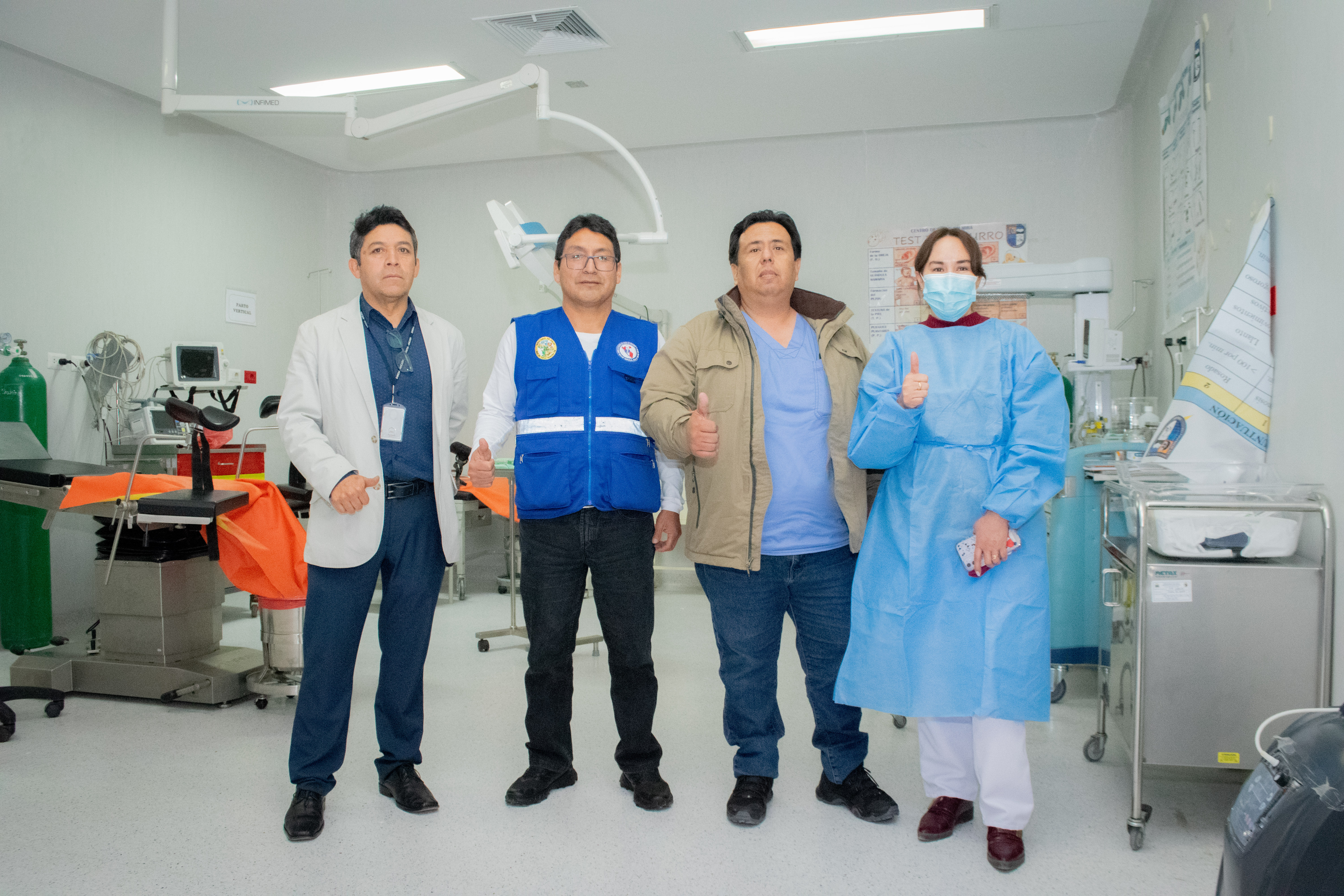 Director y equipo de gestión realizaron visita y monitoreo a los establecimientos de salud