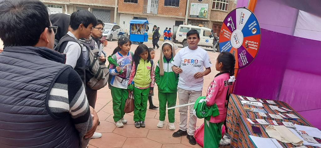 Ministerio de Cultura organizó quinta feria intercultural #PerúsinRacismo en Huancavelica