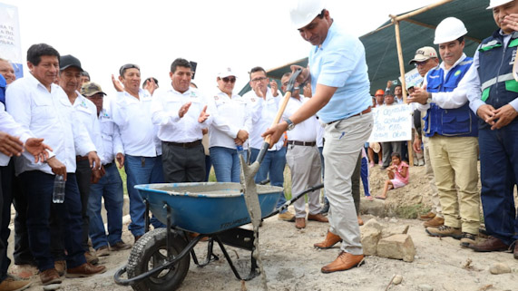 Gobernador Luis Neyra da inicio a millonaria infraestructura de riego para Tambogrande