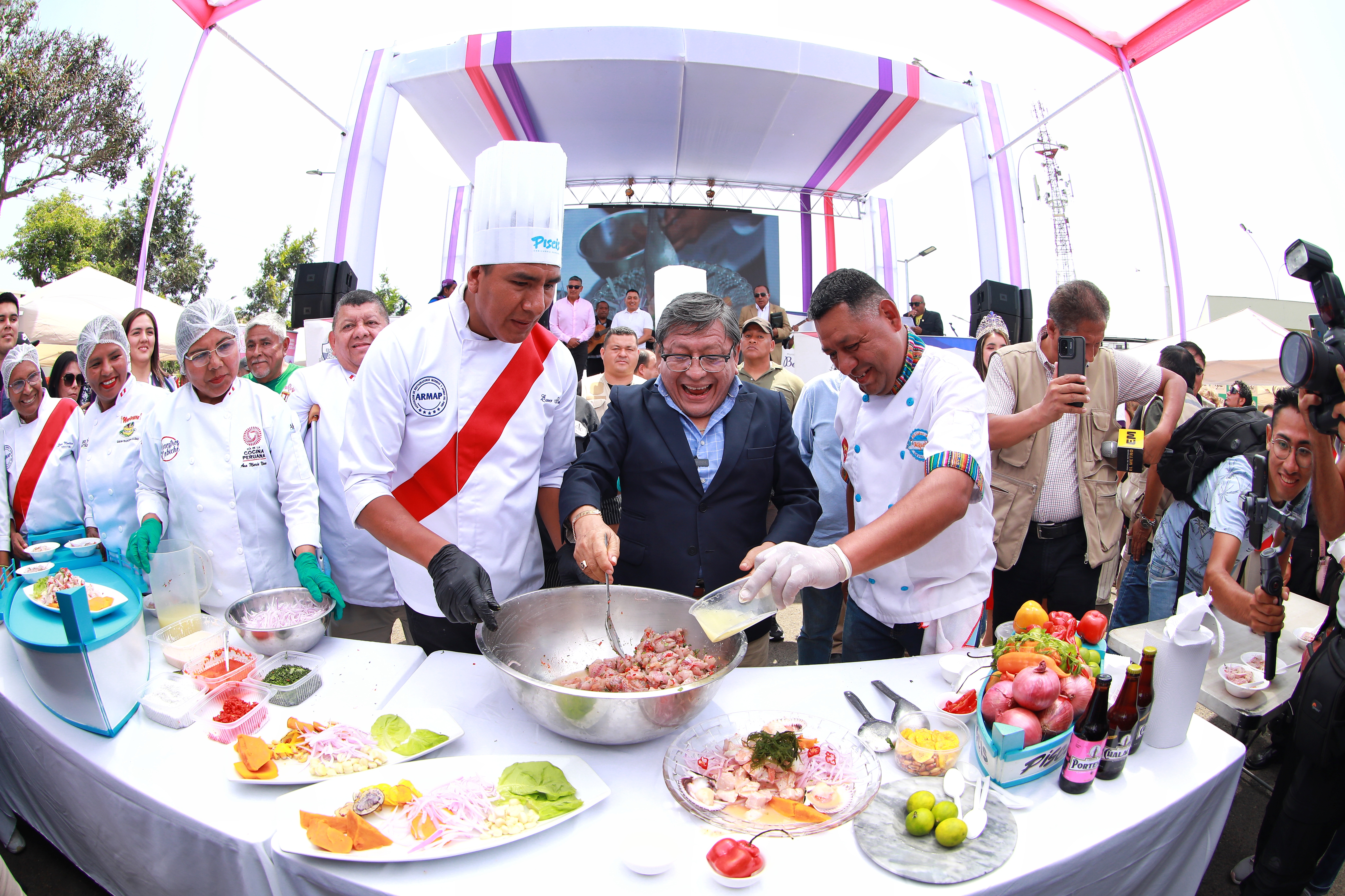 Gobierno Regional del Callao celebró al cebiche peruano con shows diversos, degustaciones y números artísticos.