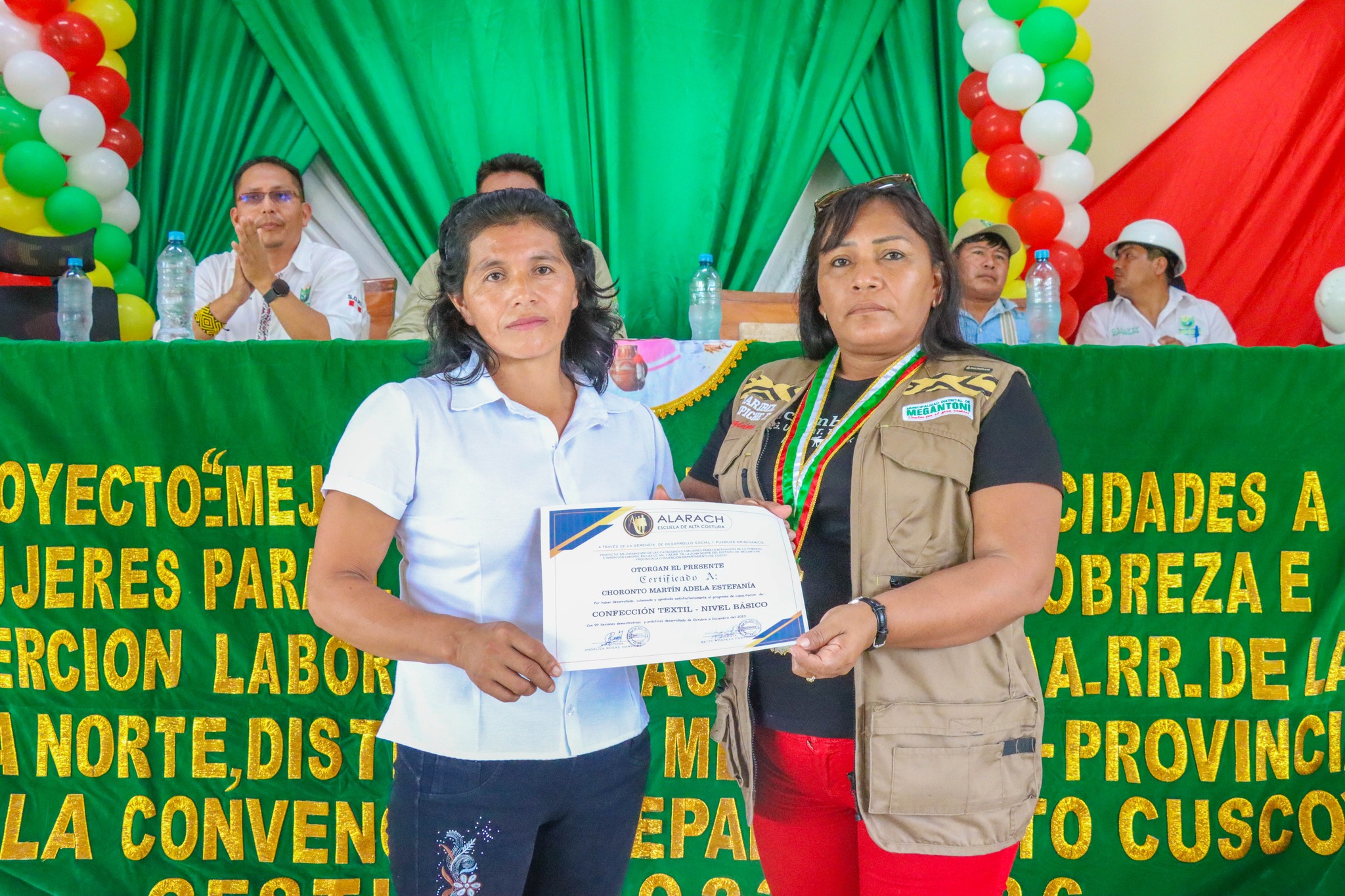 Beneficiarias del proyecto Inserciรณn Laboral mujeres ya cuentan con local multiusos