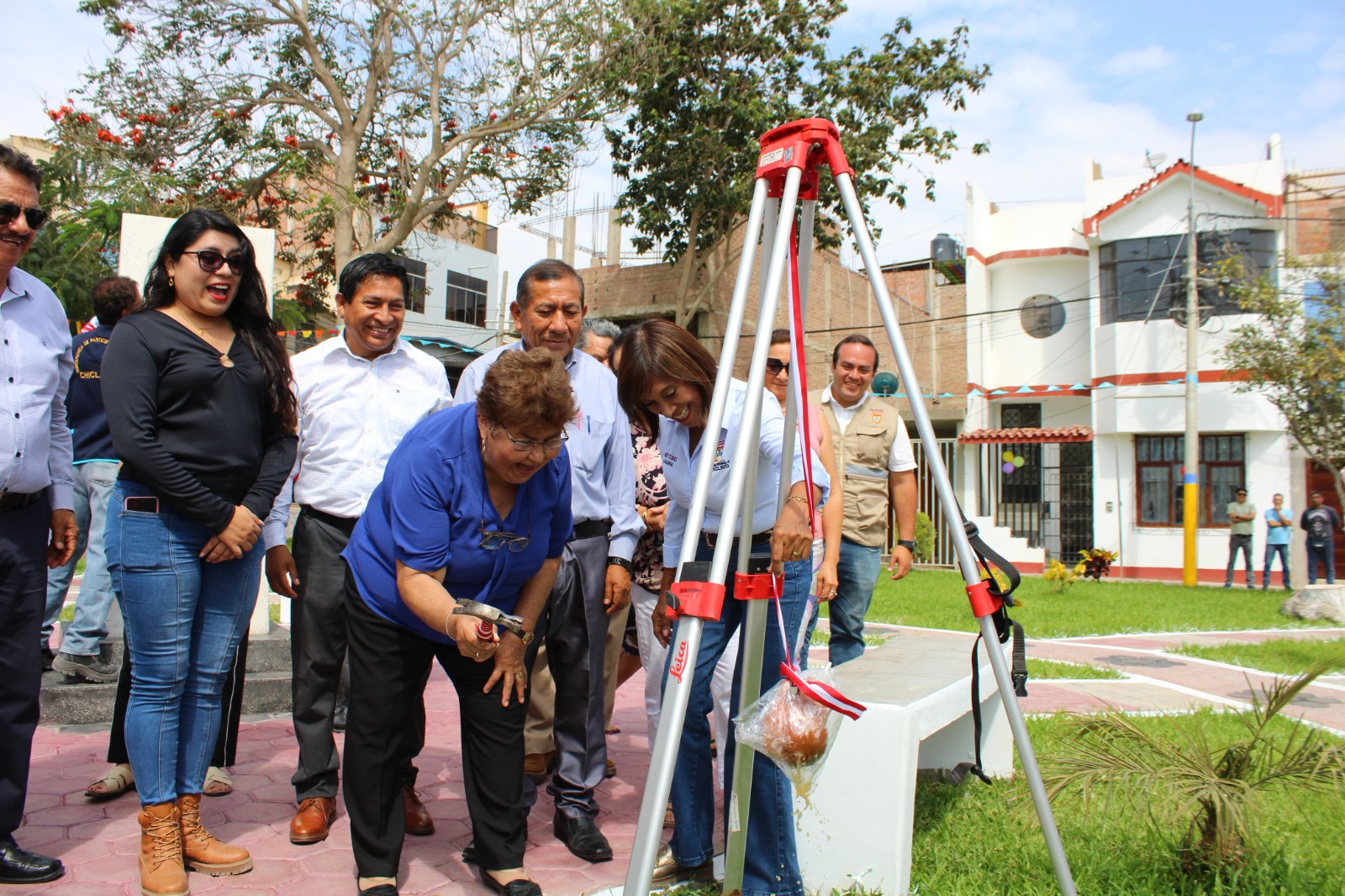 Alcaldesa inaugura reconstrucción del Parque La República e inicia obras en Parque Jardines de Santa Rosa, I.E. Muro Zapata y Tomis Stack