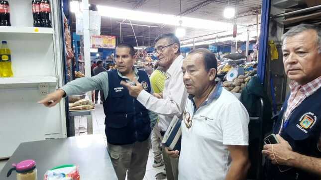Equipo técnico de la MPCH evalúa situaciones de riesgo en el Mercado Modelo