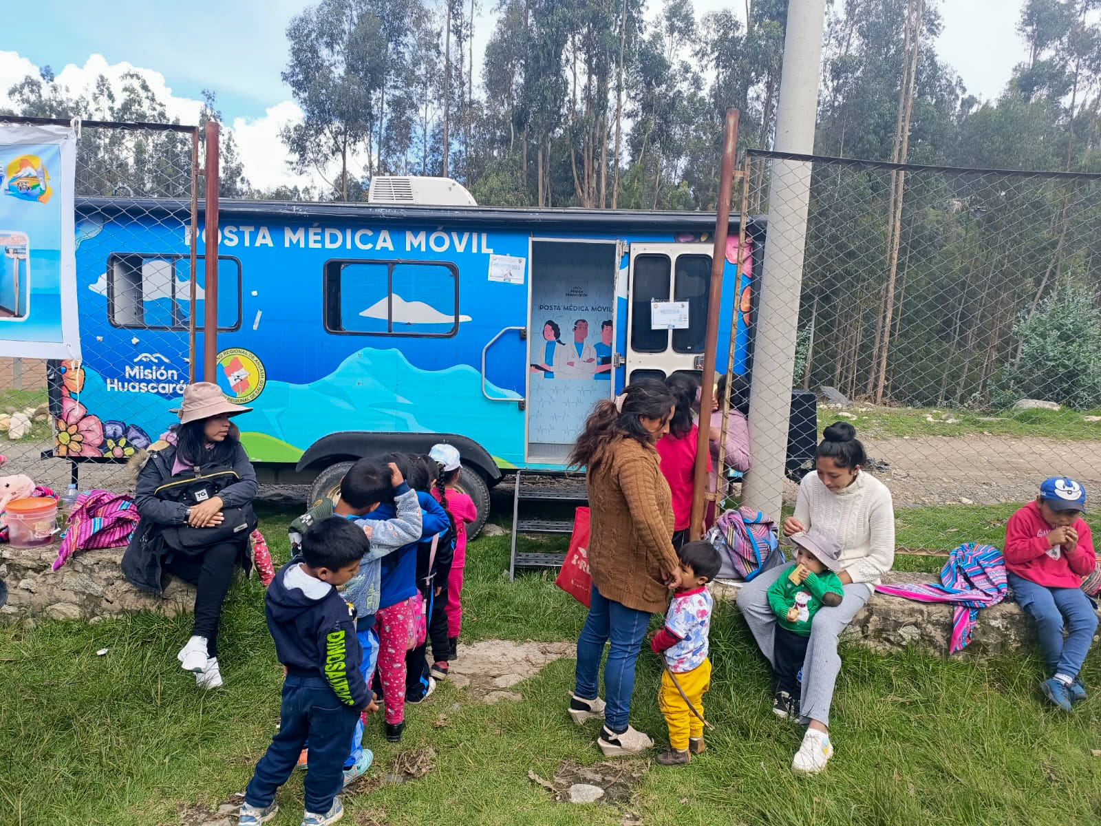 Cientos de pobladores de Hunchus se beneficiaron de campaña integral en salud por fiestas navideñas