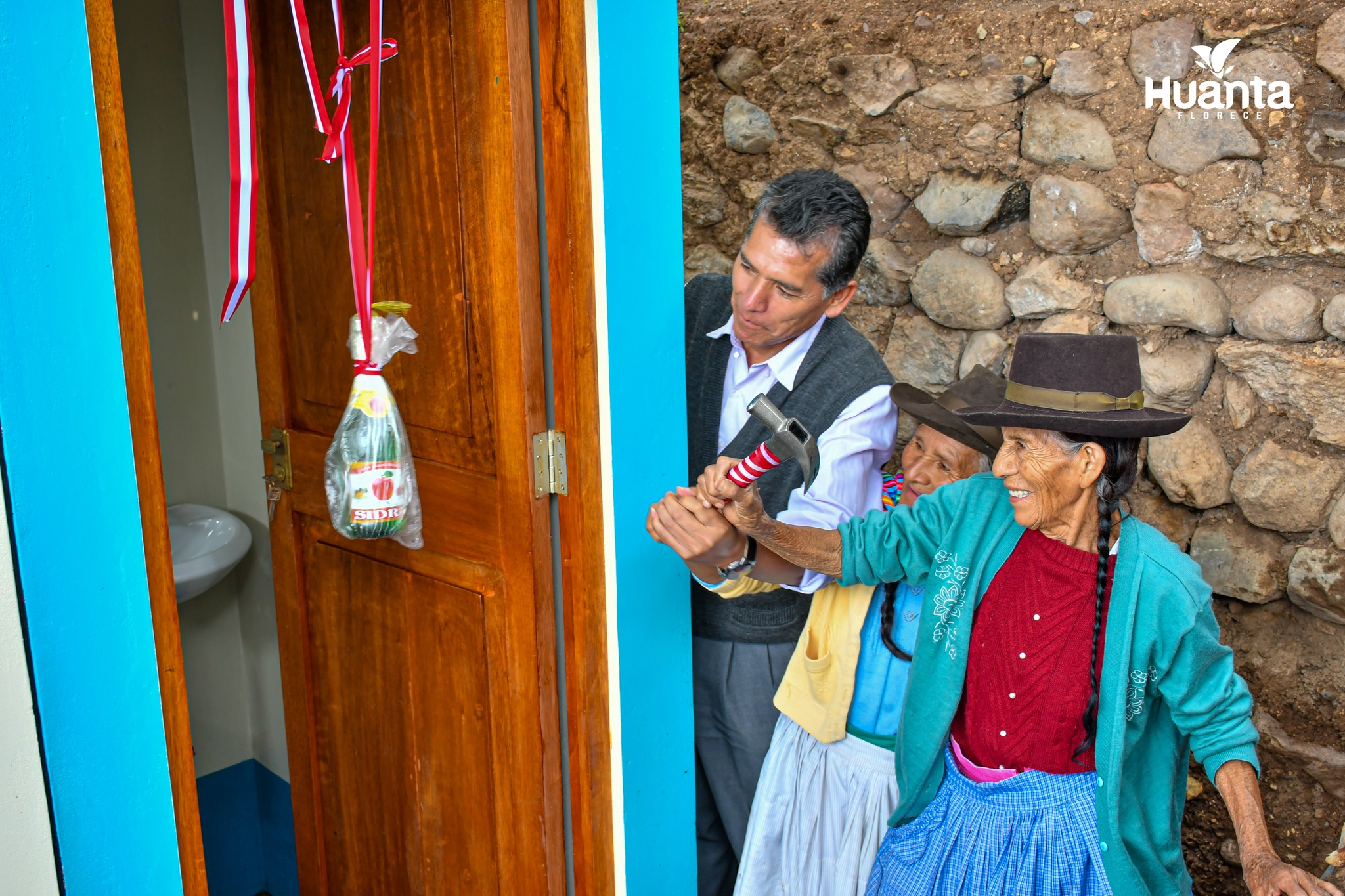 Proyecto de construcción de Unidades Básicas de Saneamiento (UBS), en Occochaca