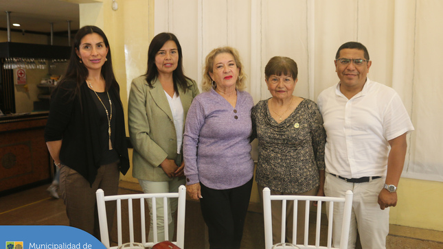 Felicitamos a los 21 Comités que conforman el 🥛 Programa del Vaso de leche del distrito, al conmemorarse sus 38 años de creación. 👏🏻 Agradecemos a todos los miembros voluntarios por su inquebrantable servicio y compromiso con los vecinos más vulnerables de Jesús María.