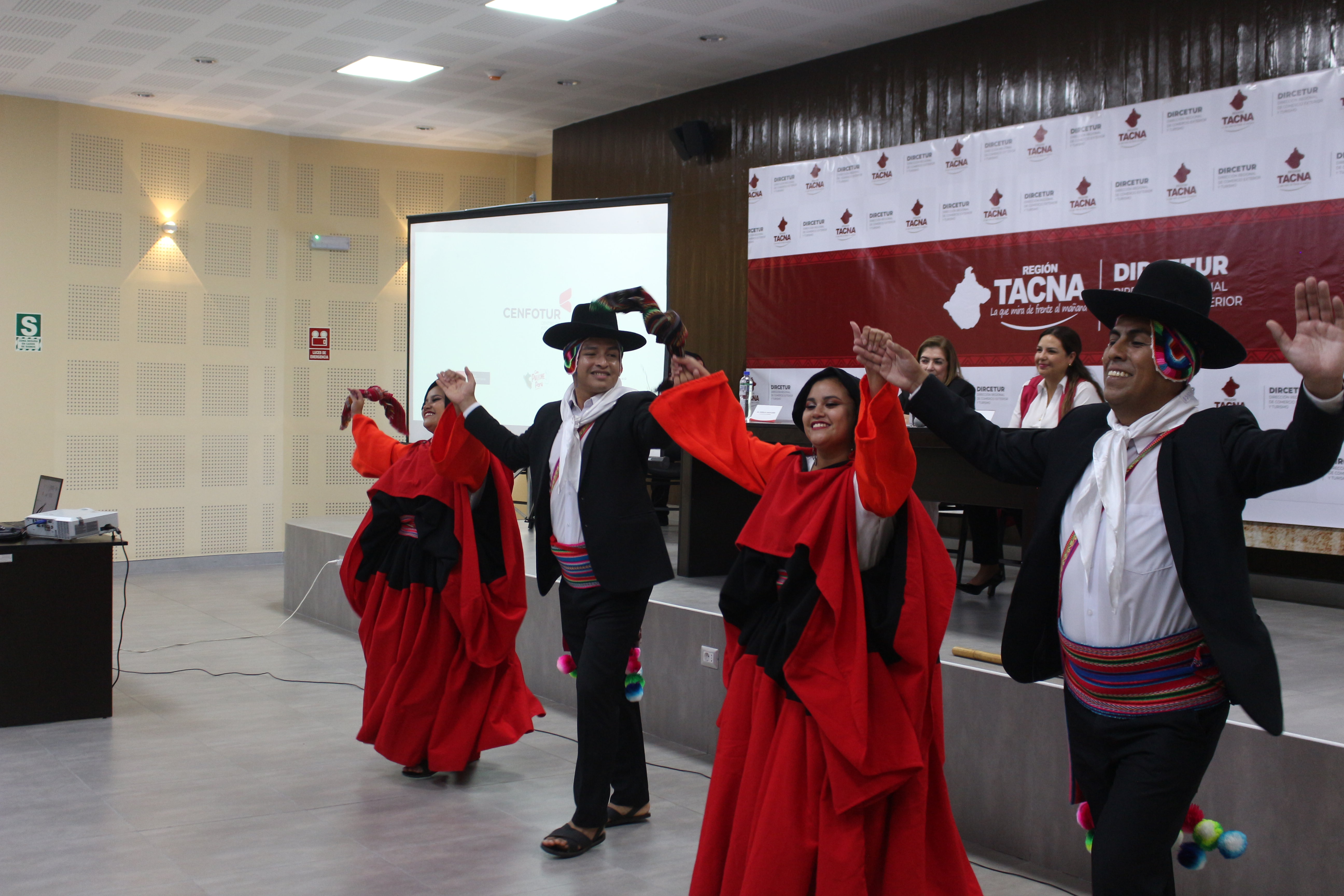 ¡Atención Tacna! CENFOTUR presenta su carrera de Guía Oficial de Turismo en modalidad semipresencial