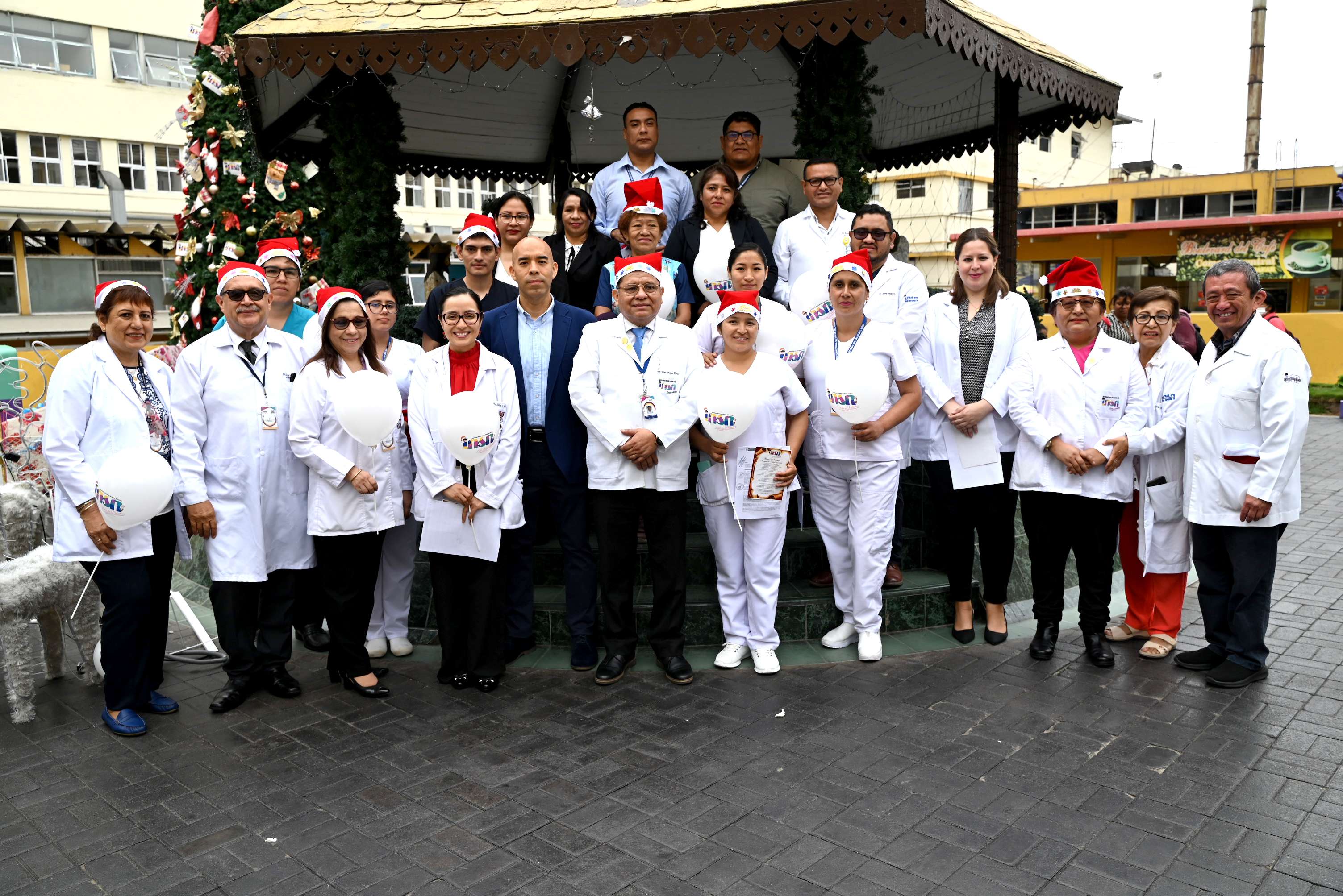 INSN entrega resoluciones a profesionales ganadores del concurso público de nombramiento
