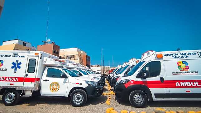 Llegaron 10 ambulancias del primer lote adquirido por el Gobierno Regional de Lima