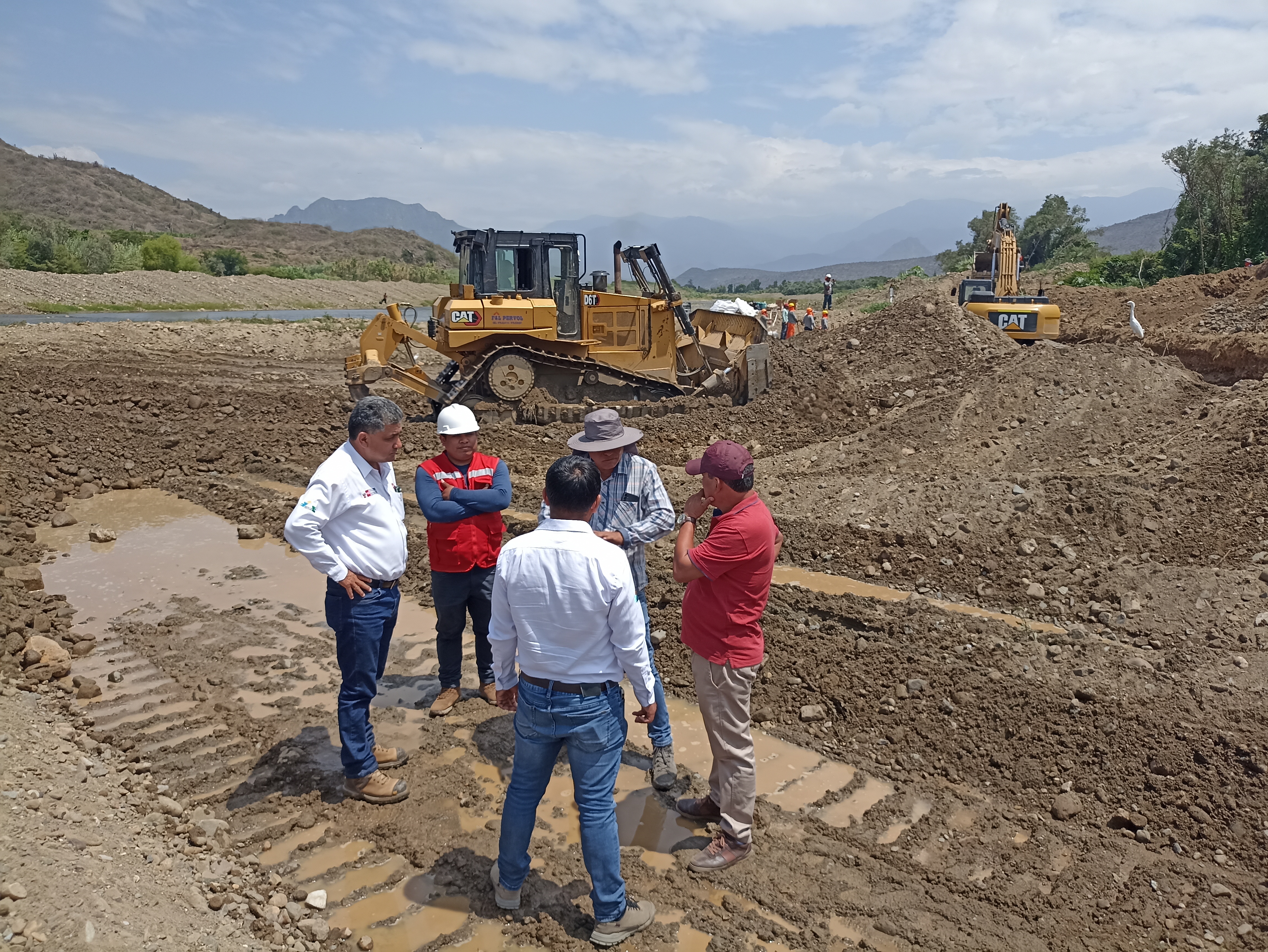 PEJEZA realiza intervenciones de protección del río Zaña, en la provincia de Oyotún