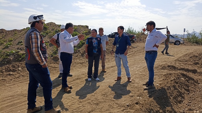 PEJEZA realiza descolmatación y protección con geobolsas en el Río Zaña, en el distrito de Nueva Arica