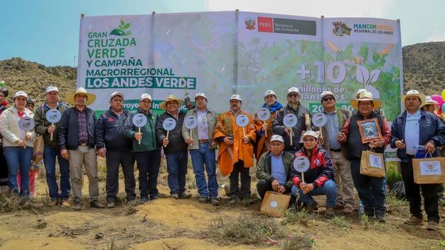 GRAN CRUZADA VERDE Y CAMPAÑA MACRORREGIONAL LOS ANDES VERDE - HUANCAVELICA