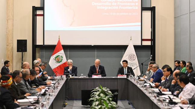 Gobernador Luis Neyra reitera su compromiso con el desarrollo fronterizo