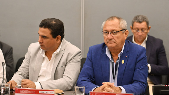 Gobernador Luis Neyra reitera su compromiso con el desarrollo fronterizo