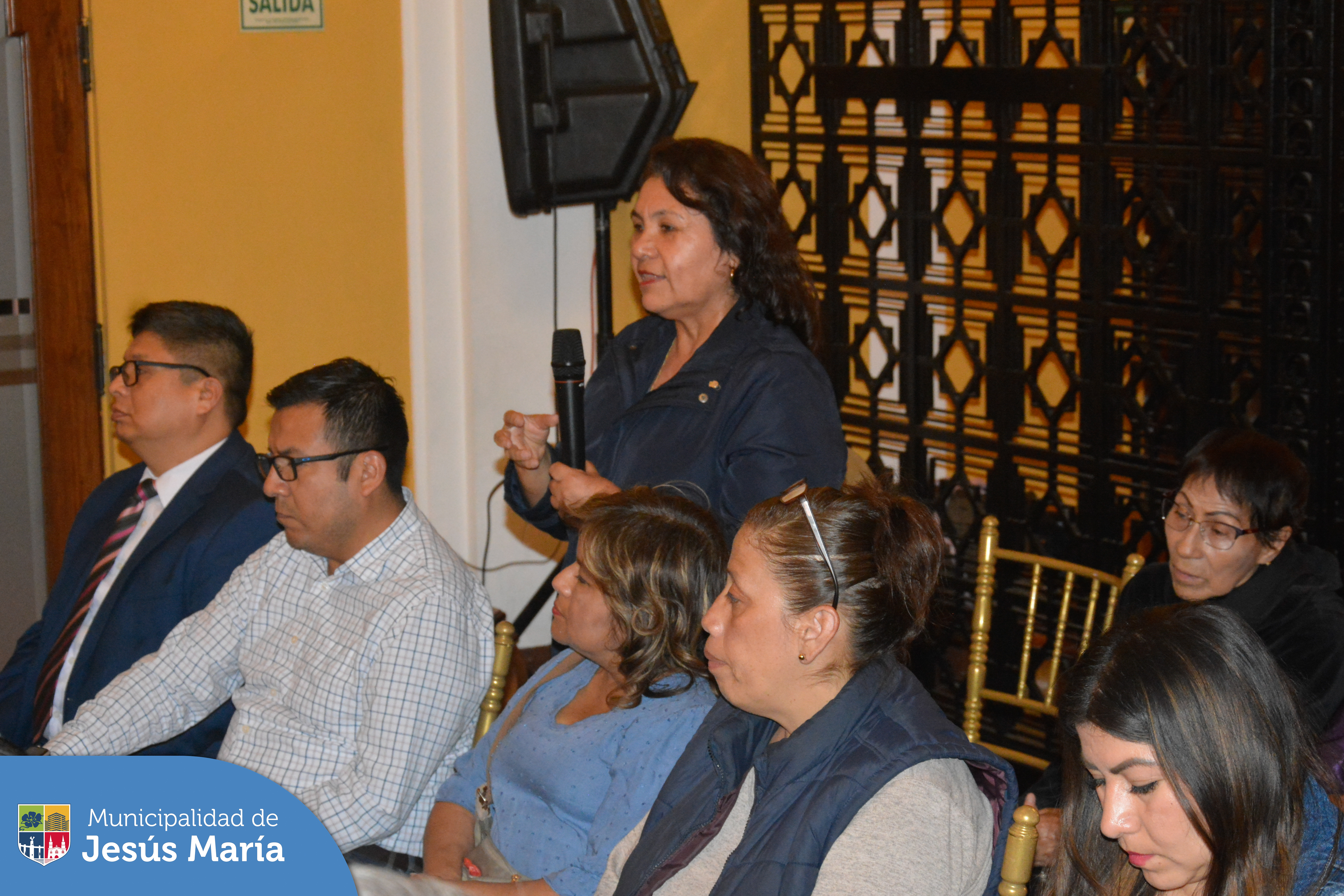 🤝 ¡Diálogo transparente y respetuoso!!
Es el compromiso de nuestro alcalde Jesús Gálvez Olivares, intercambiar ideas y escuchar las opiniones de los vecinos buscando el beneficio de todas las zonas de Jesús María.
📸 Reunión con Juntas Vecinales Zona 4, 5 y 6.