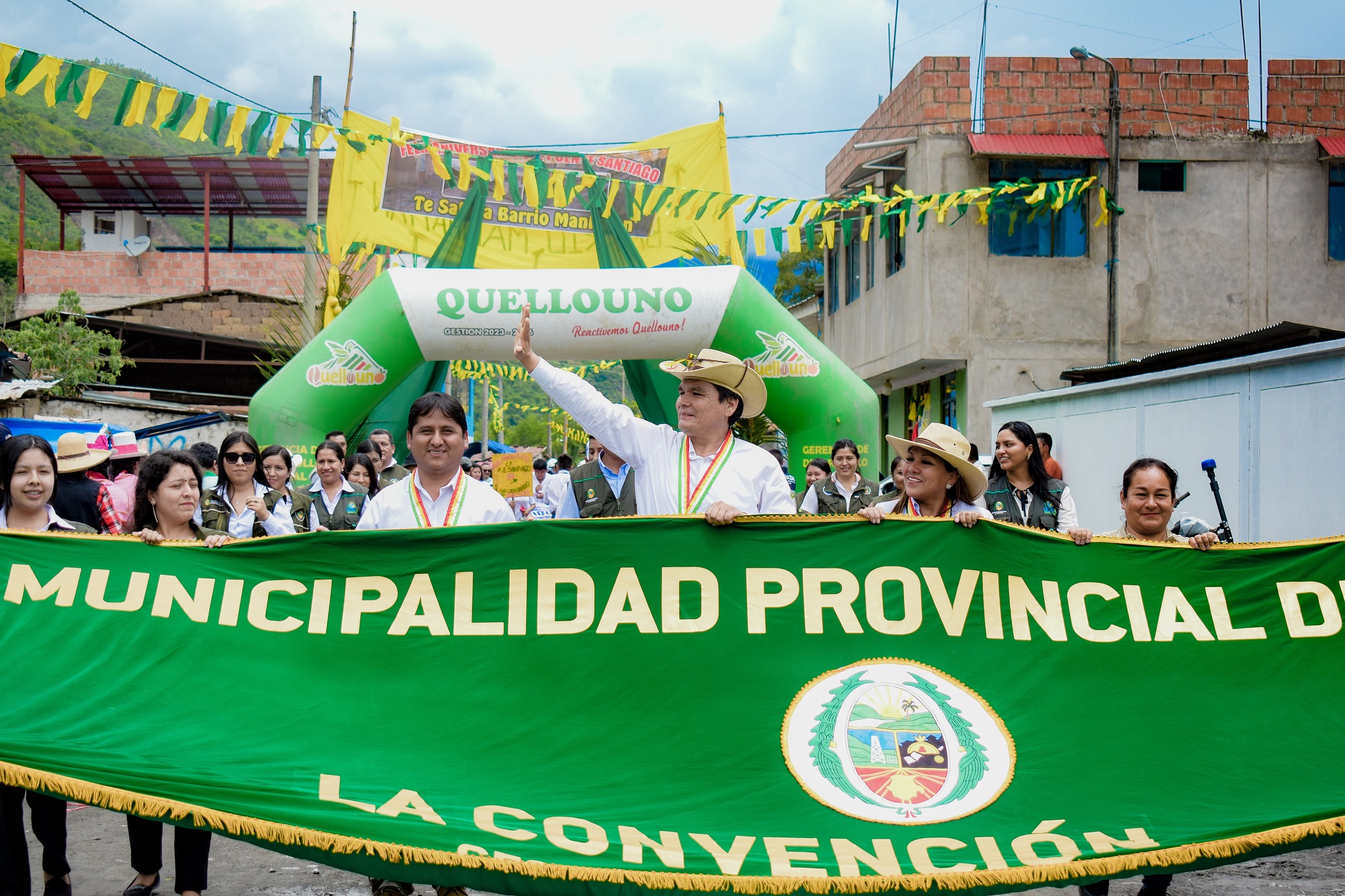 Puente Santiago celebra con gran algarabía su aniversario