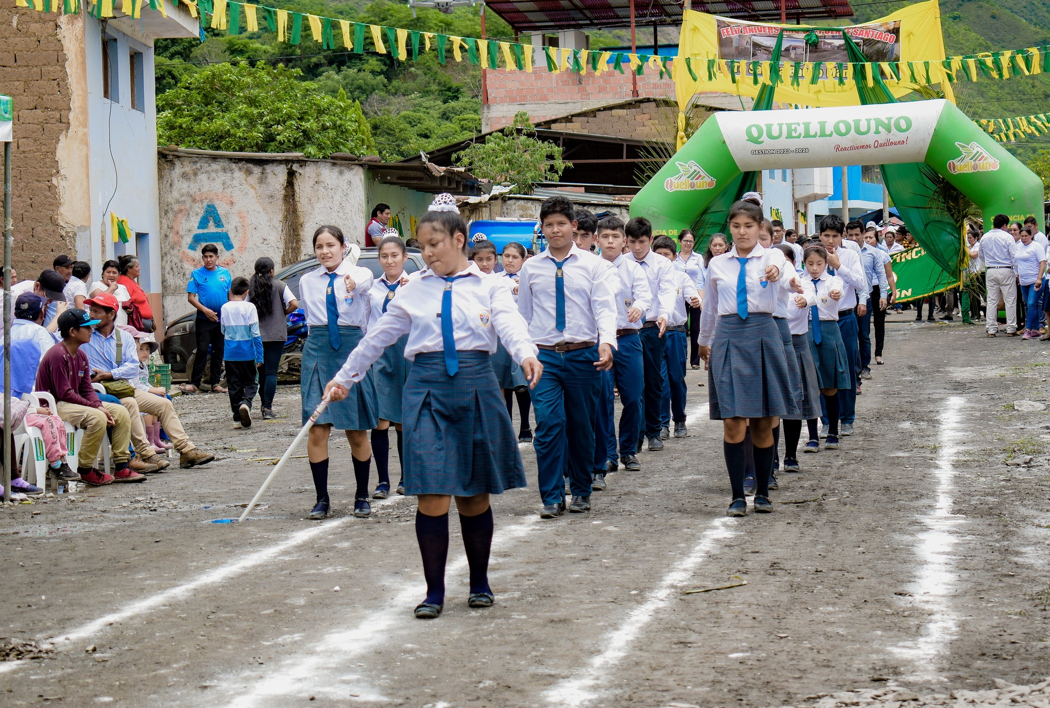 Puente Santiago celebra con gran algarabía su aniversario