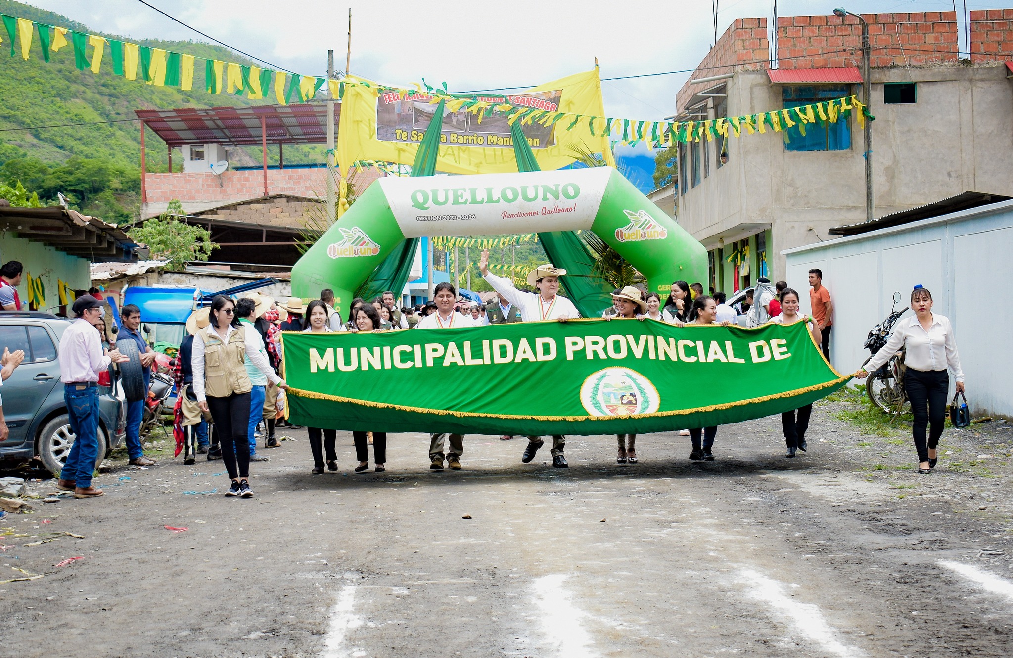 Puente Santiago celebra con gran algarabía su aniversario