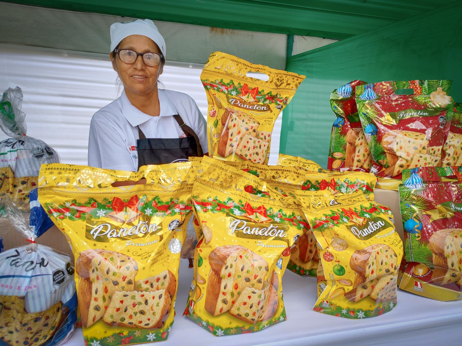Miel multifloral, chocolate con sal y panetón con nibs de cacao cautivaron al público de Expovida Huánuco